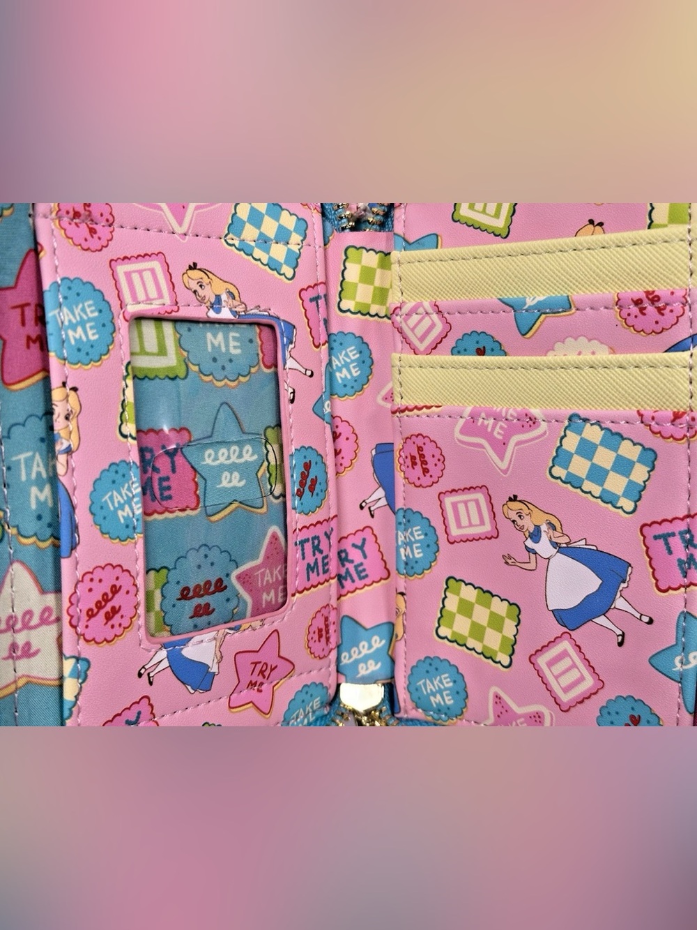 Disney Loungefly Alice in Wonderland Scented Cookie Wallet-Take Me Zip Around - Picture 6 of 10